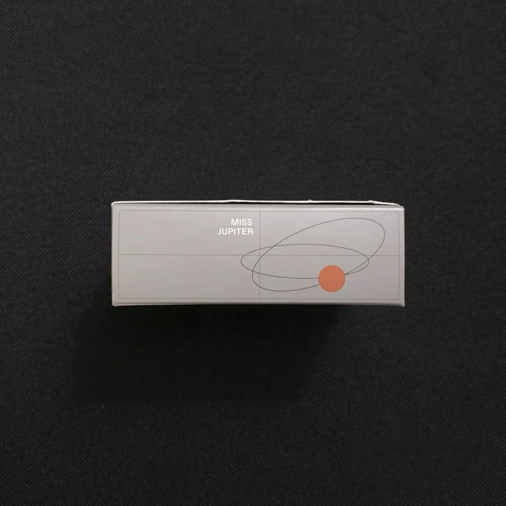 R.E.M. Interstellar Highlighter Topper — Miss Jupiter — REM Beauty